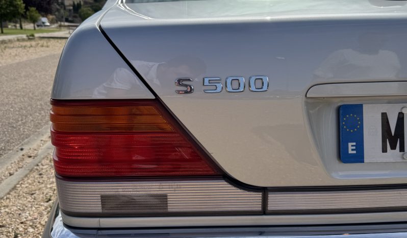 
								Mercedes-Benz S-Class S500 full									