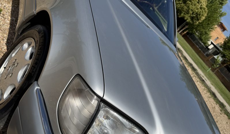 
								Mercedes-Benz S-Class S500 full									