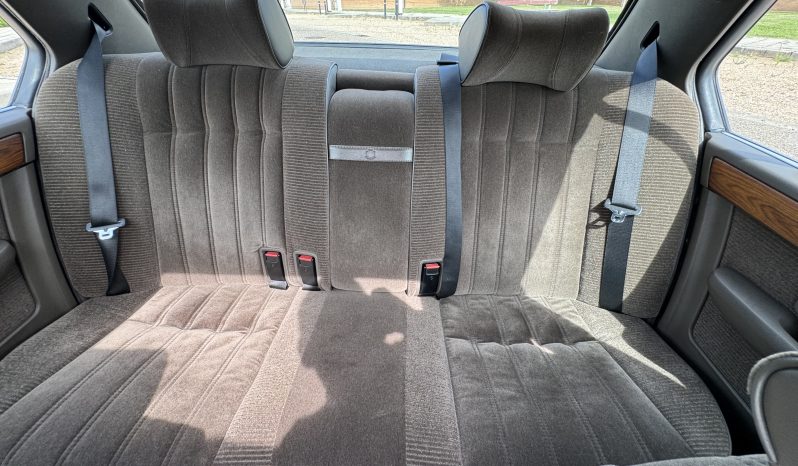 
								BMW 735i [CLASSIC] full									