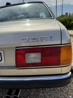 
										BMW 735i [CLASSIC] full									