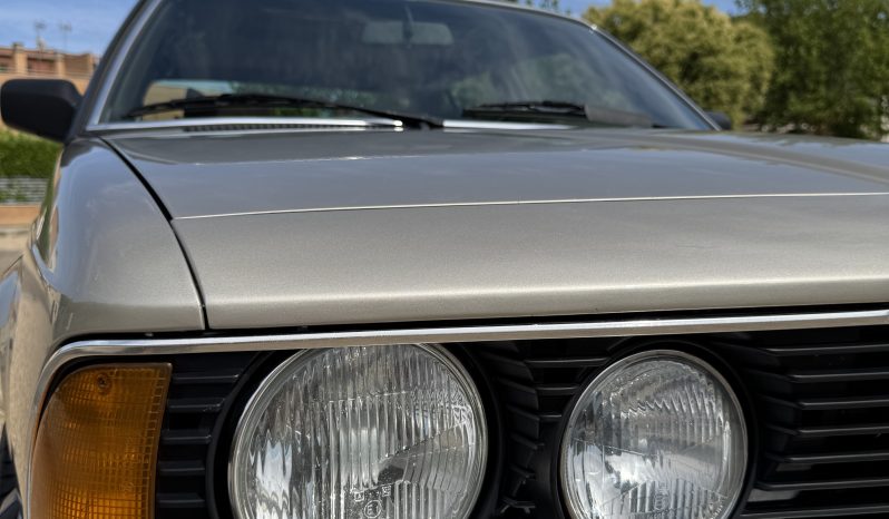 
								BMW 735i [CLASSIC] full									