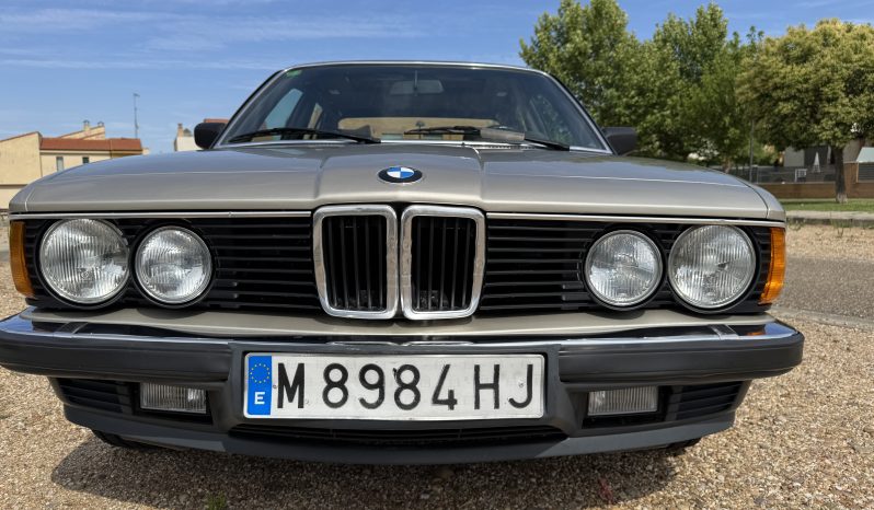 
								BMW 735i [CLASSIC] full									